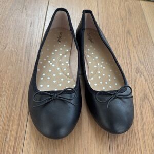 Girls' Diana Slip-On Ballet Flats - Cat & Jack Size 4